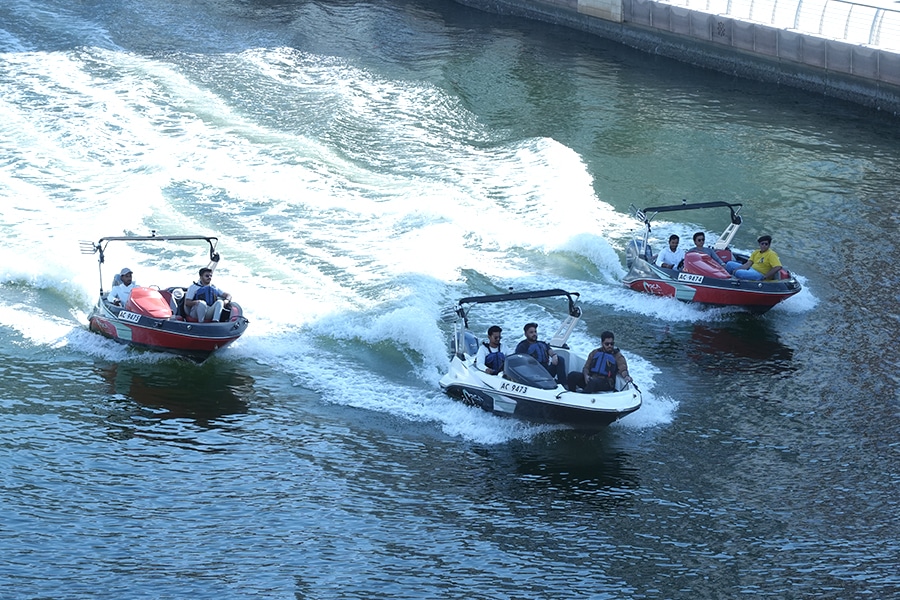 Boat Rentals at Orca Park